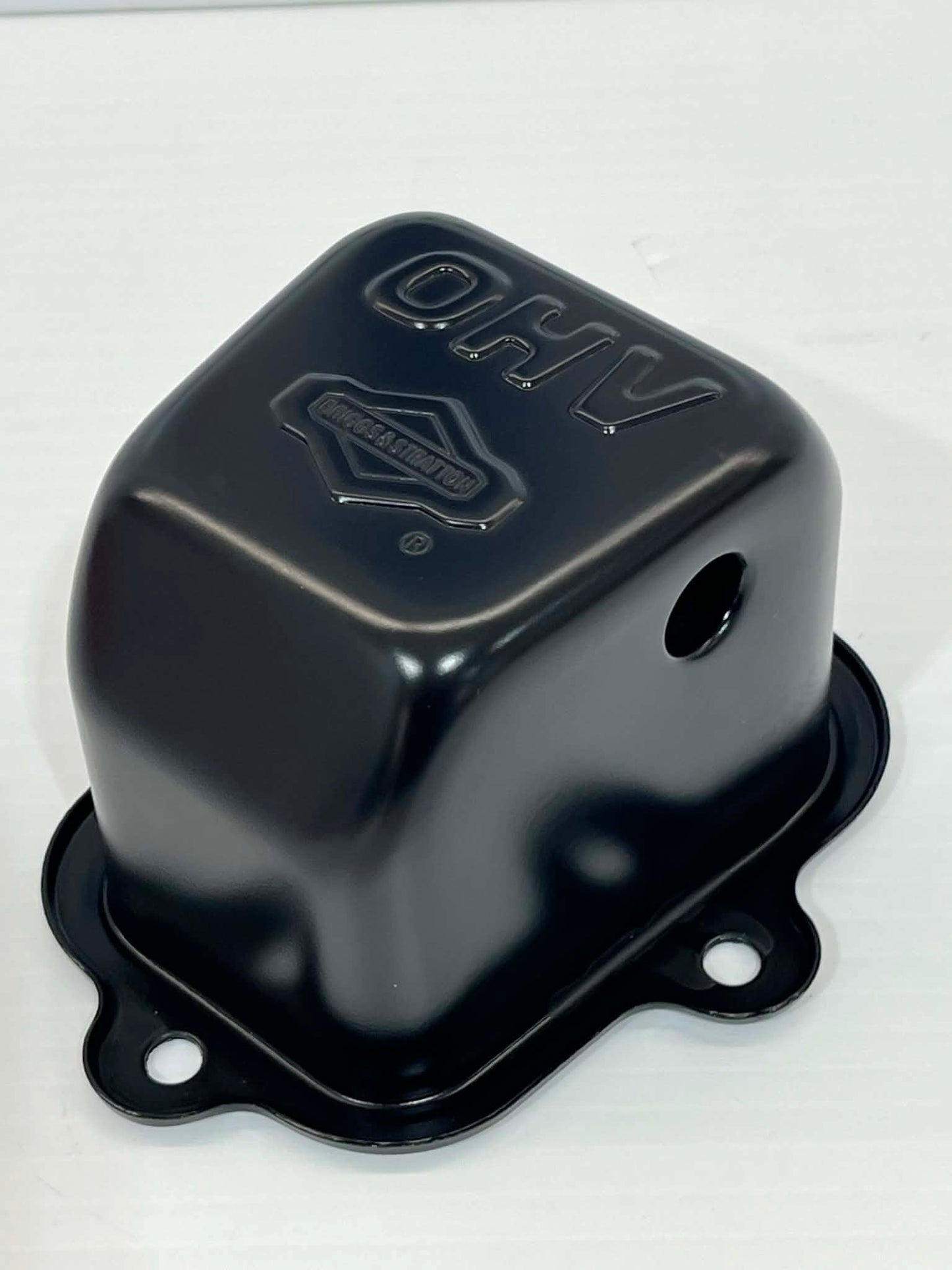 555679 LO206 Valve Cover